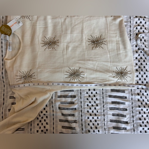 NWT Liz Claiborne Wool Acrylic Beaded Snowflake Cream Ecru Sweater Size Medium - Picture 7 of 16